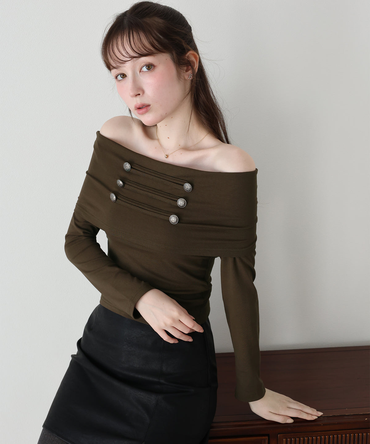 【早割5％OFF】ナポレオンオフショルダーカットソー【メール便】