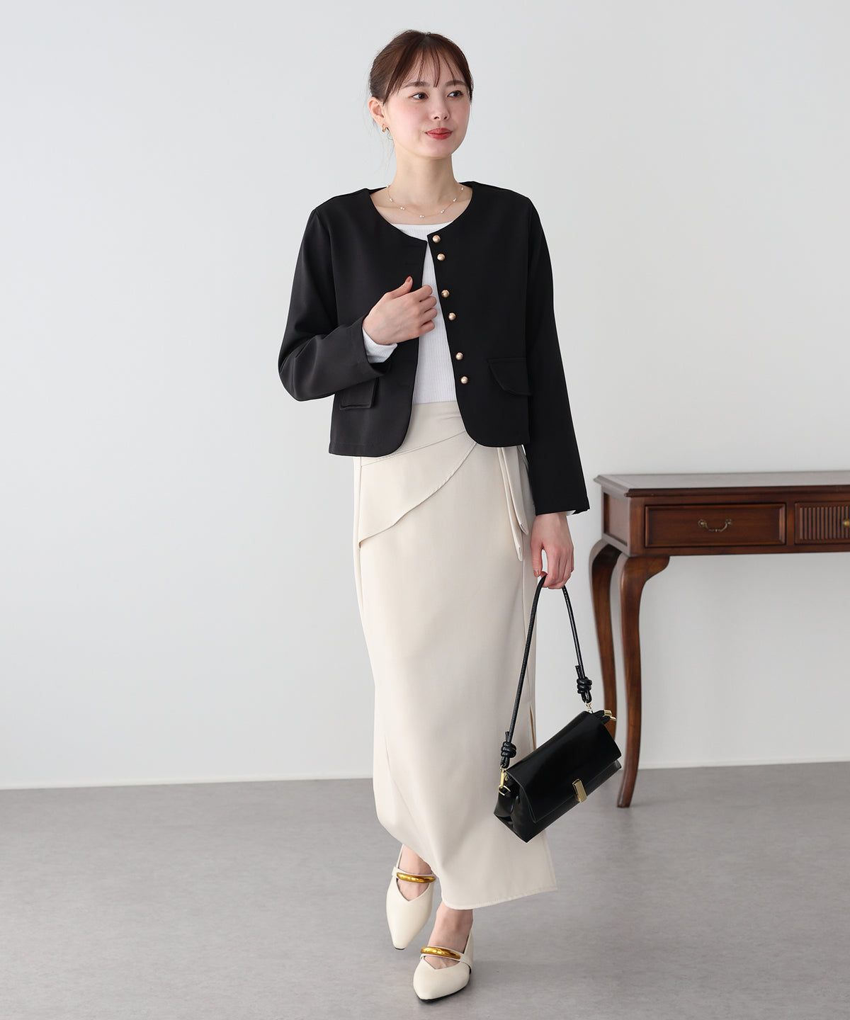 【早割5％OFF】ゴールドボタンノーカラージャケット