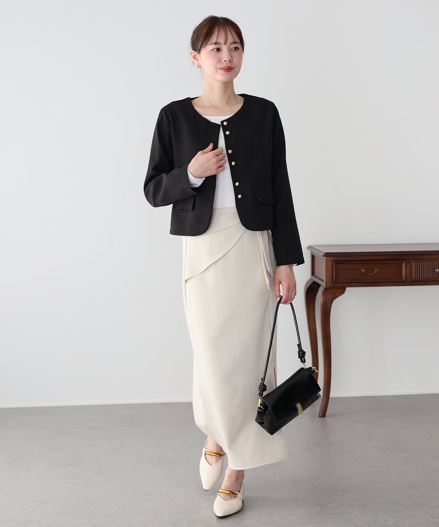 【早割5％OFF】ゴールドボタンノーカラージャケット