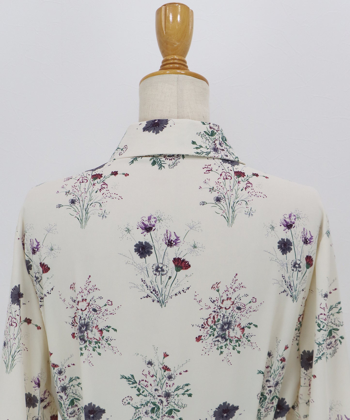 襟付きフリルワンピース