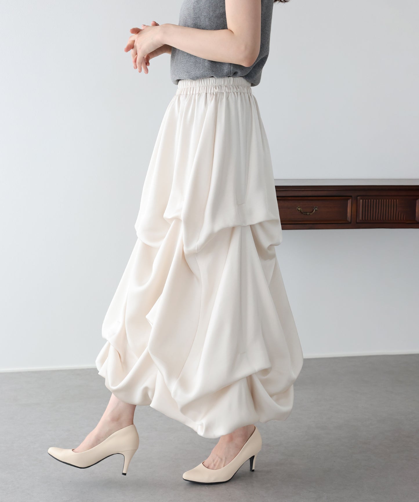 【早割5％OFF】サテンタックバルーンスカート