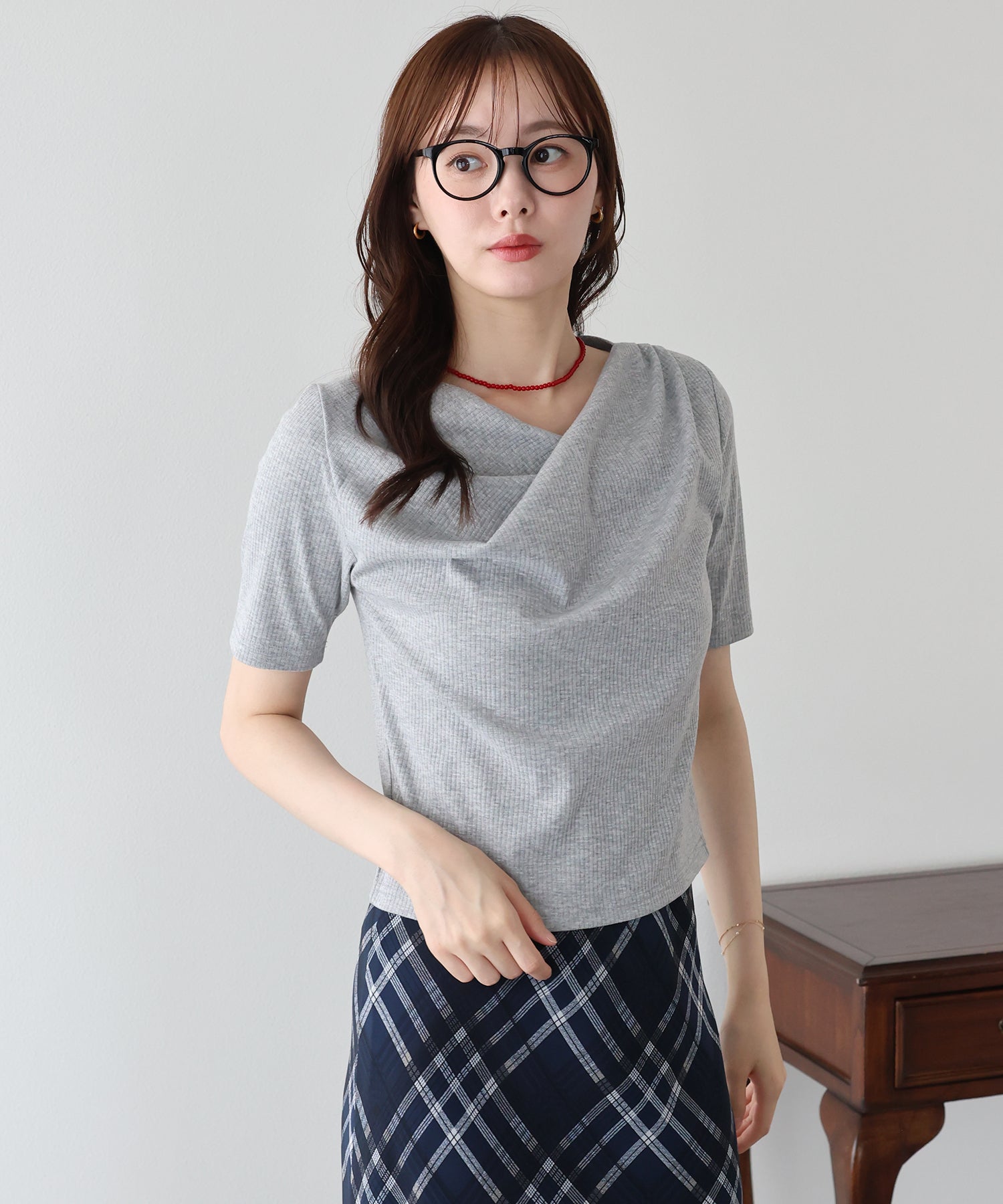ドレープネックリブTシャツ【ネコポス】 – BLUE ONLINE