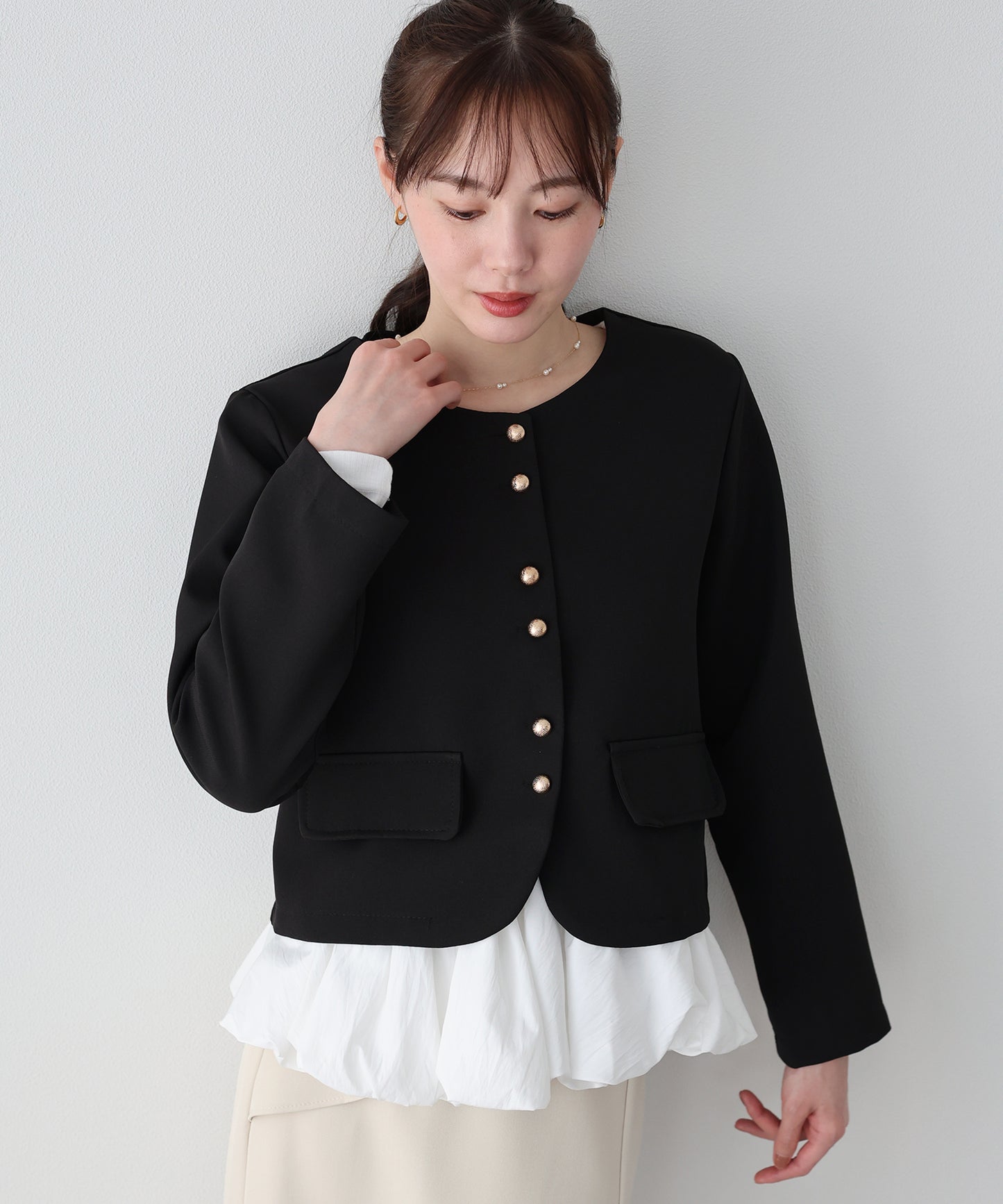 【早割5％OFF】ゴールドボタンノーカラージャケット