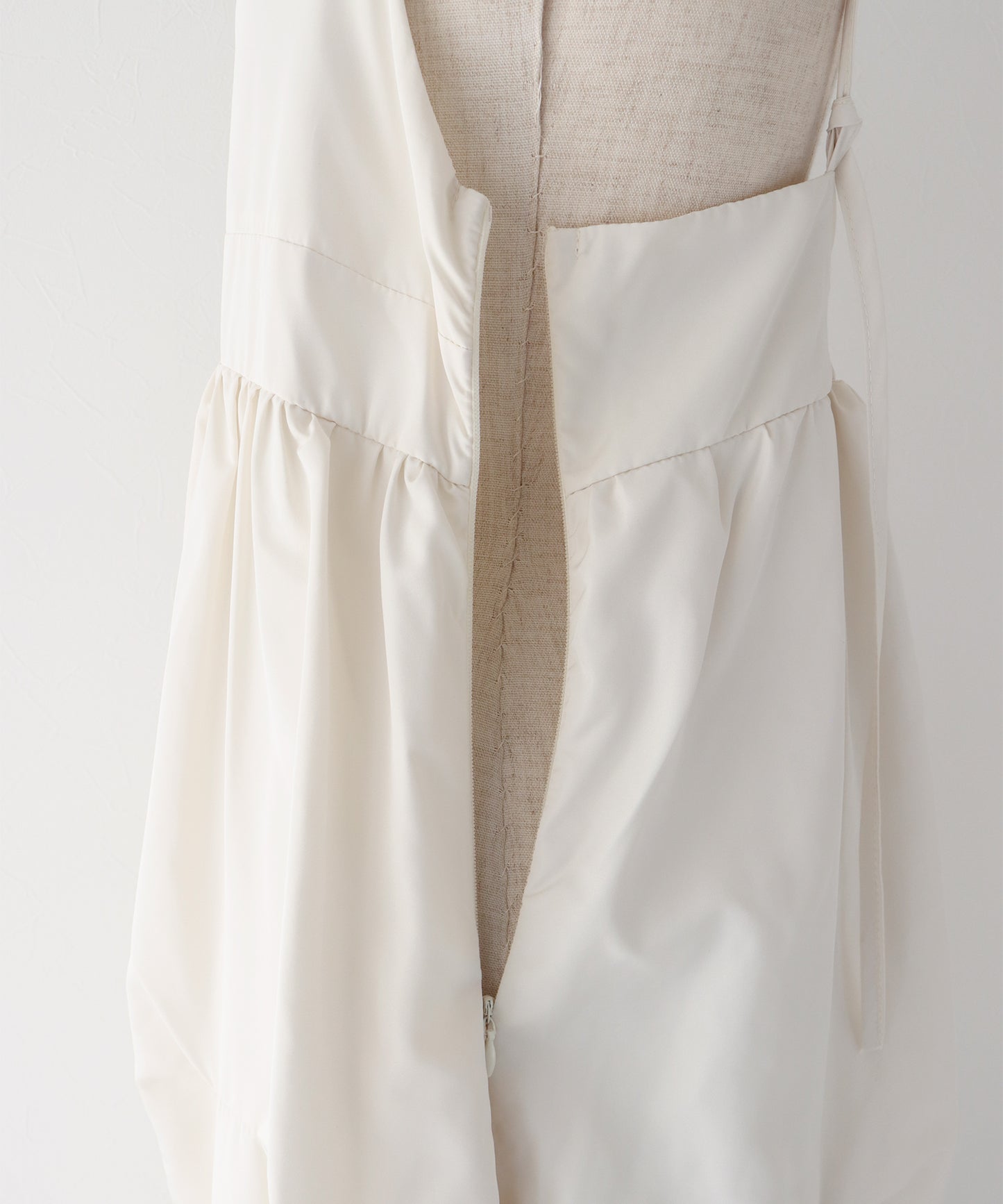 ランダムタックバルーンキャミワンピース