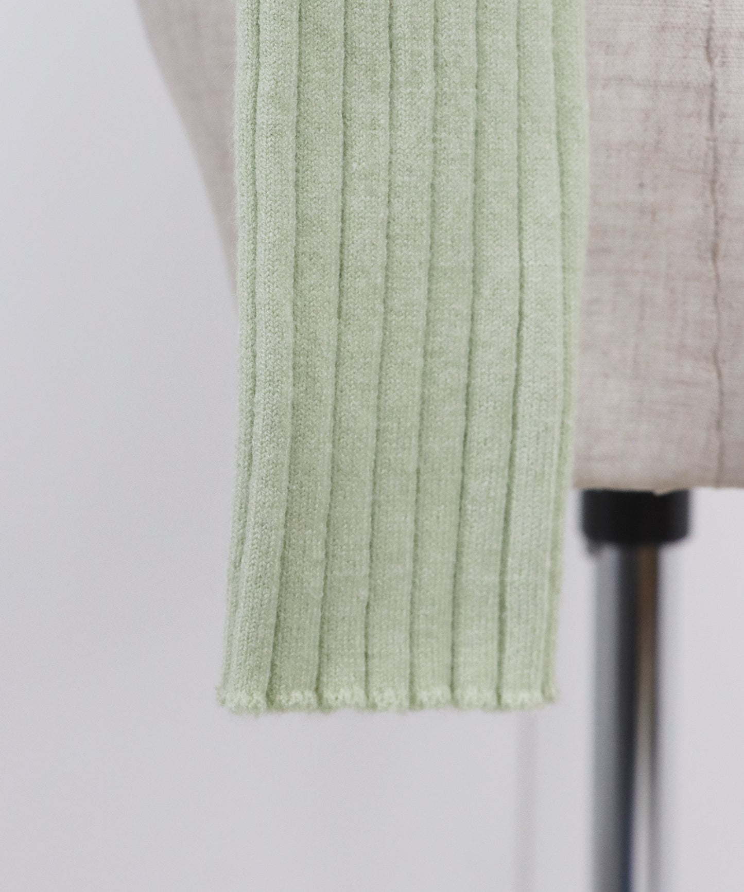 リボンチョーカーリブニット