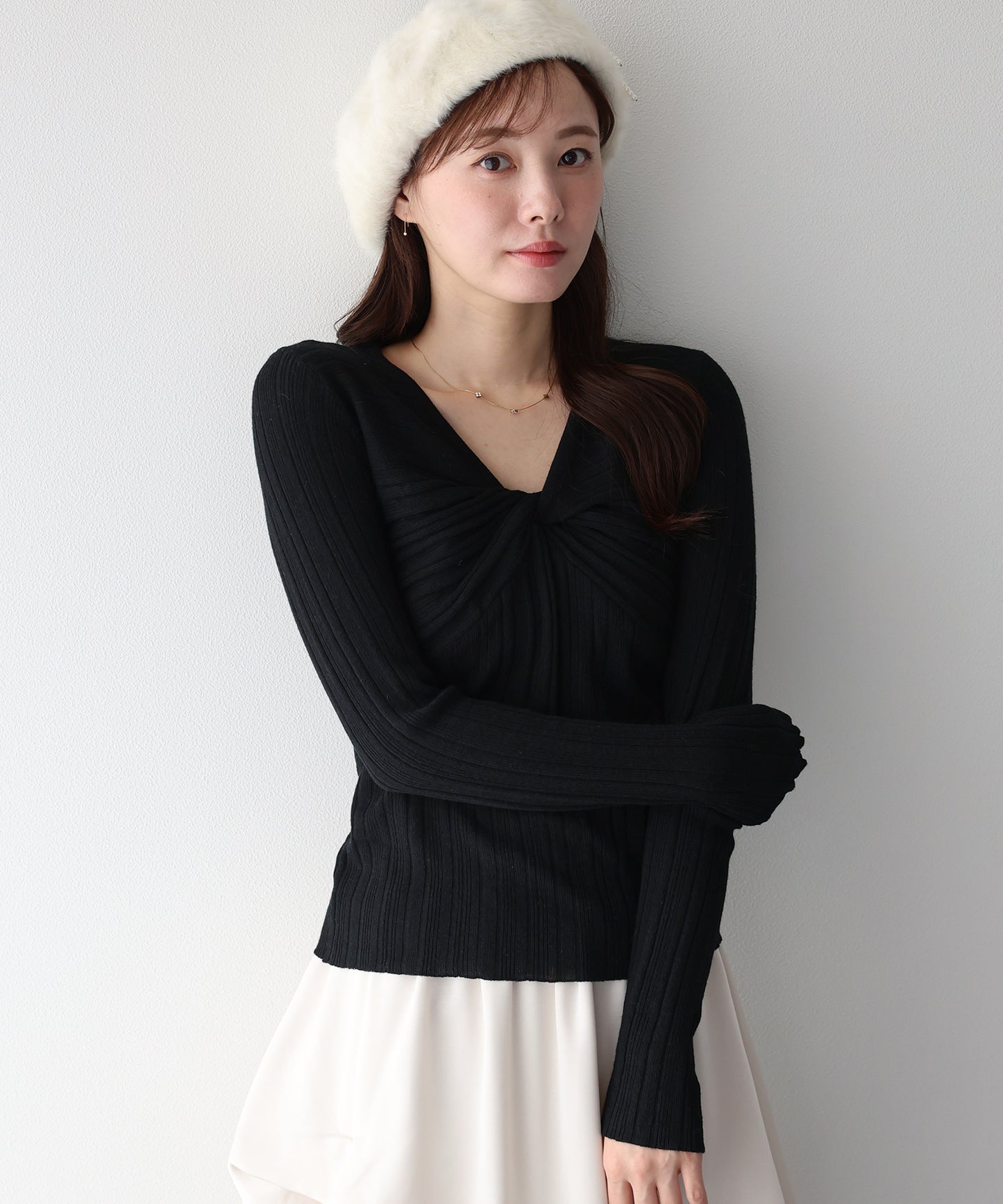 【早割5％OFF】ツイストデザインニット