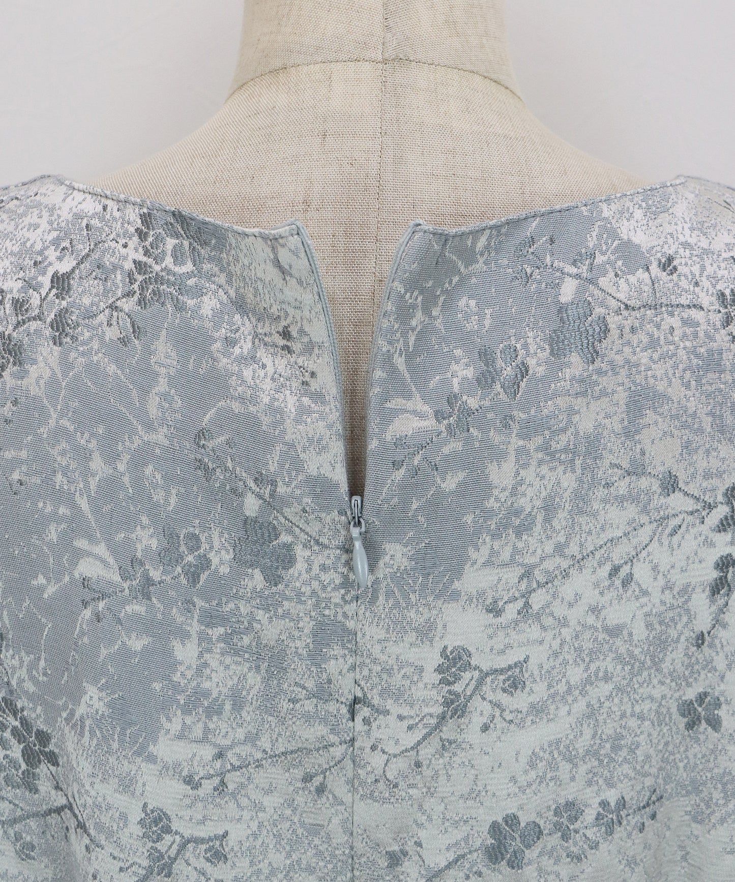 フラワー刺繍ハートネックベロアワンピース