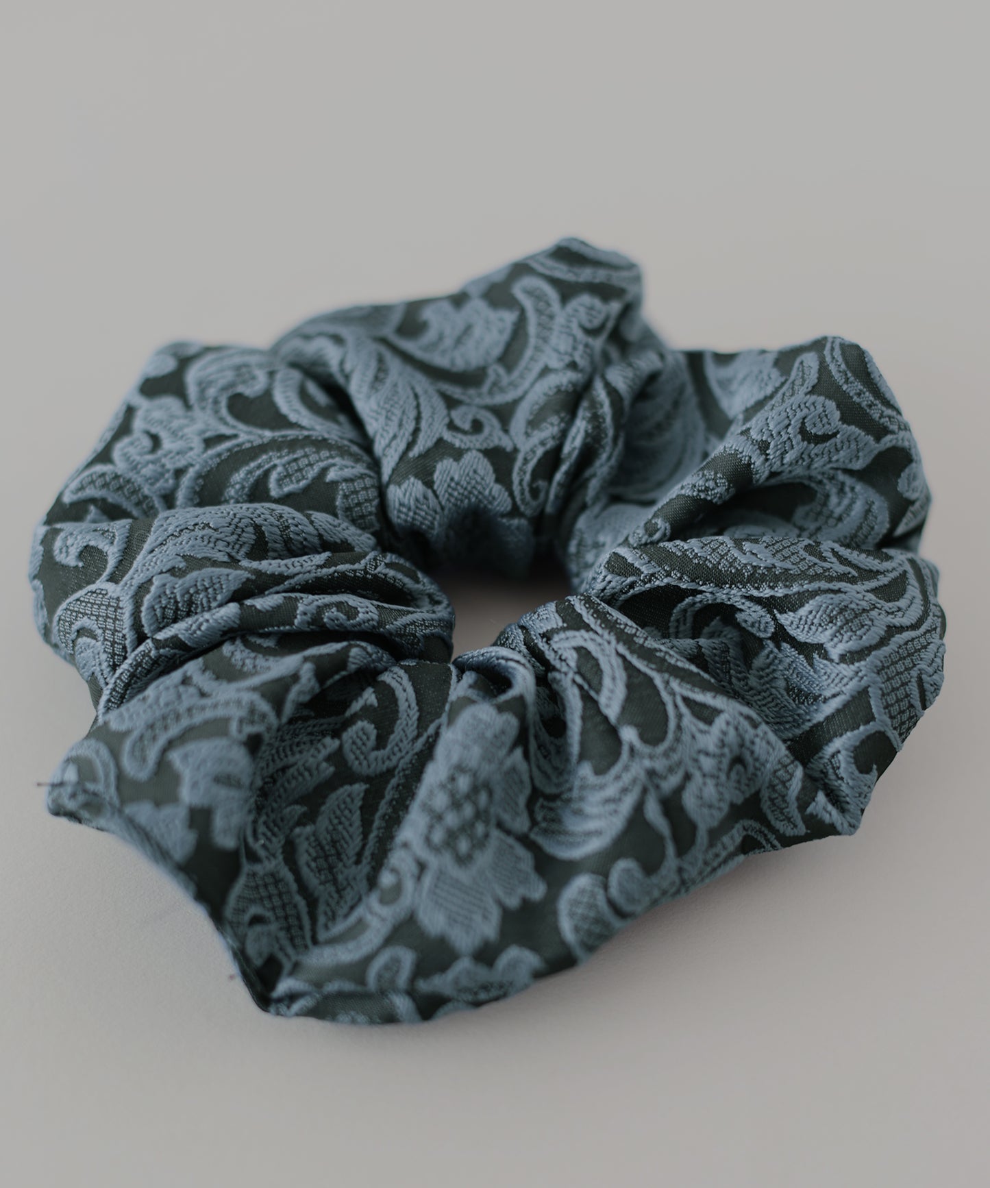 【早割5％OFF】ジャガードサテンシュシュ【ネコポス】