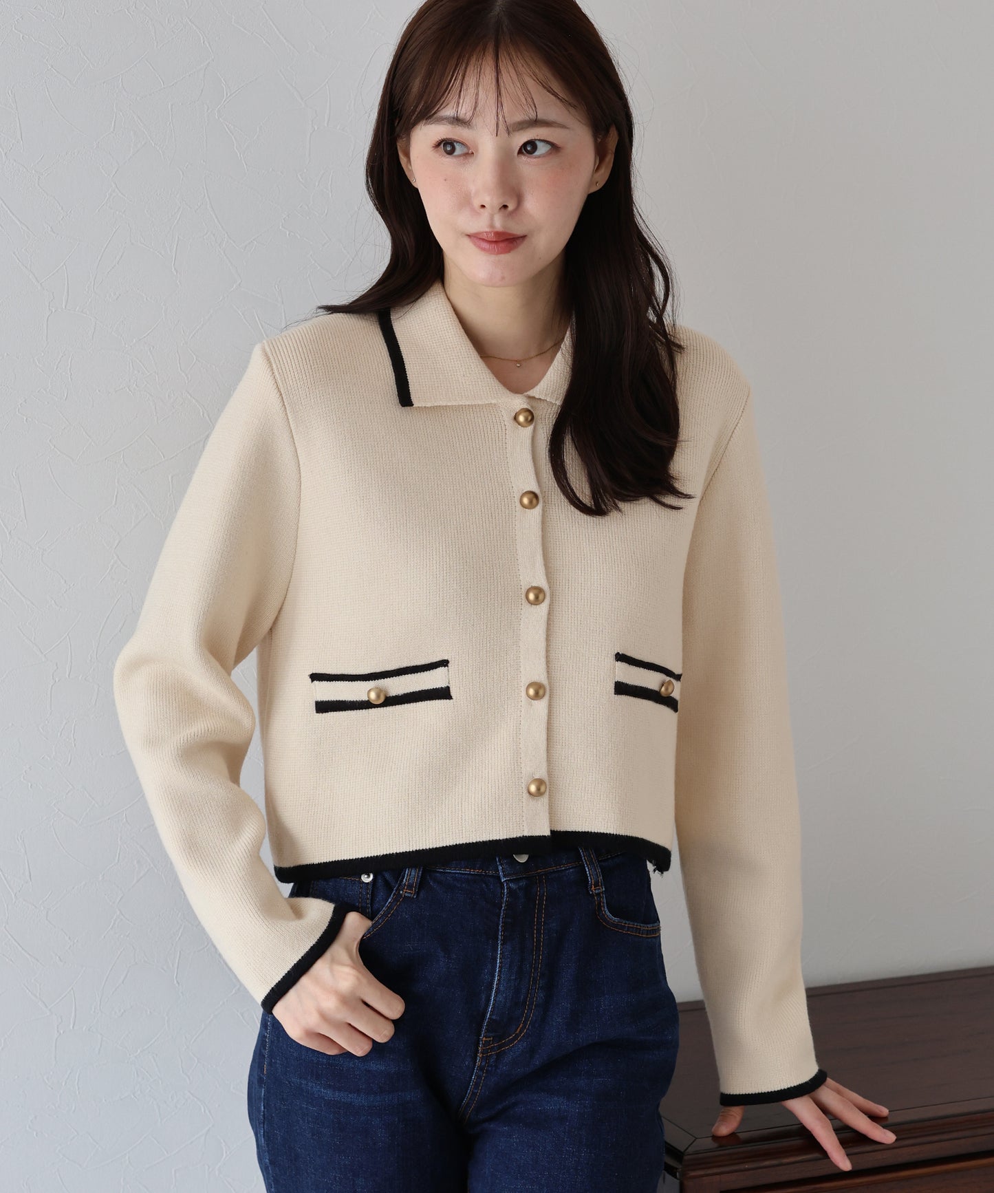 襟付きニットジャケット