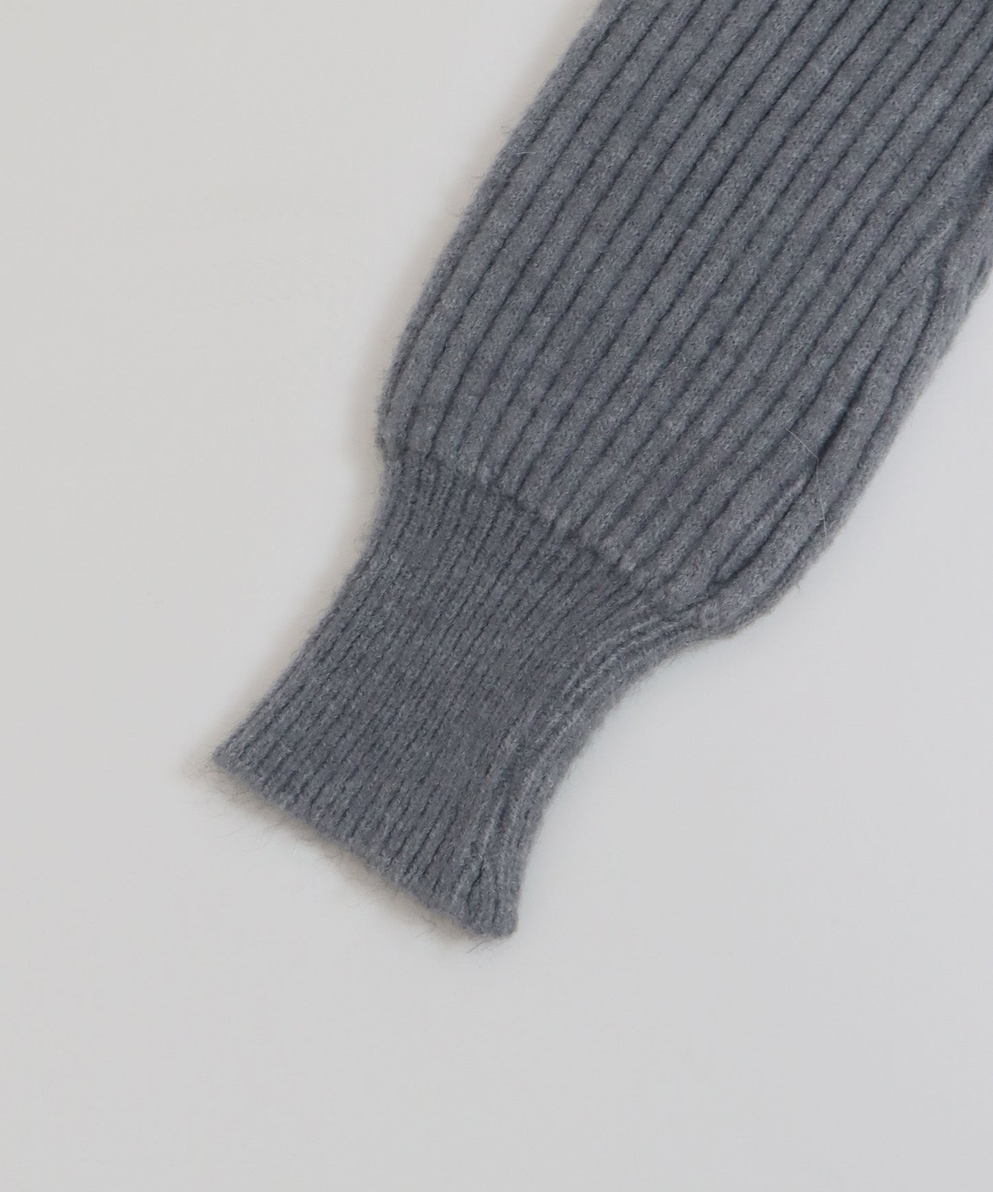 【早割5％OFF】ファー襟ダブルジップニット