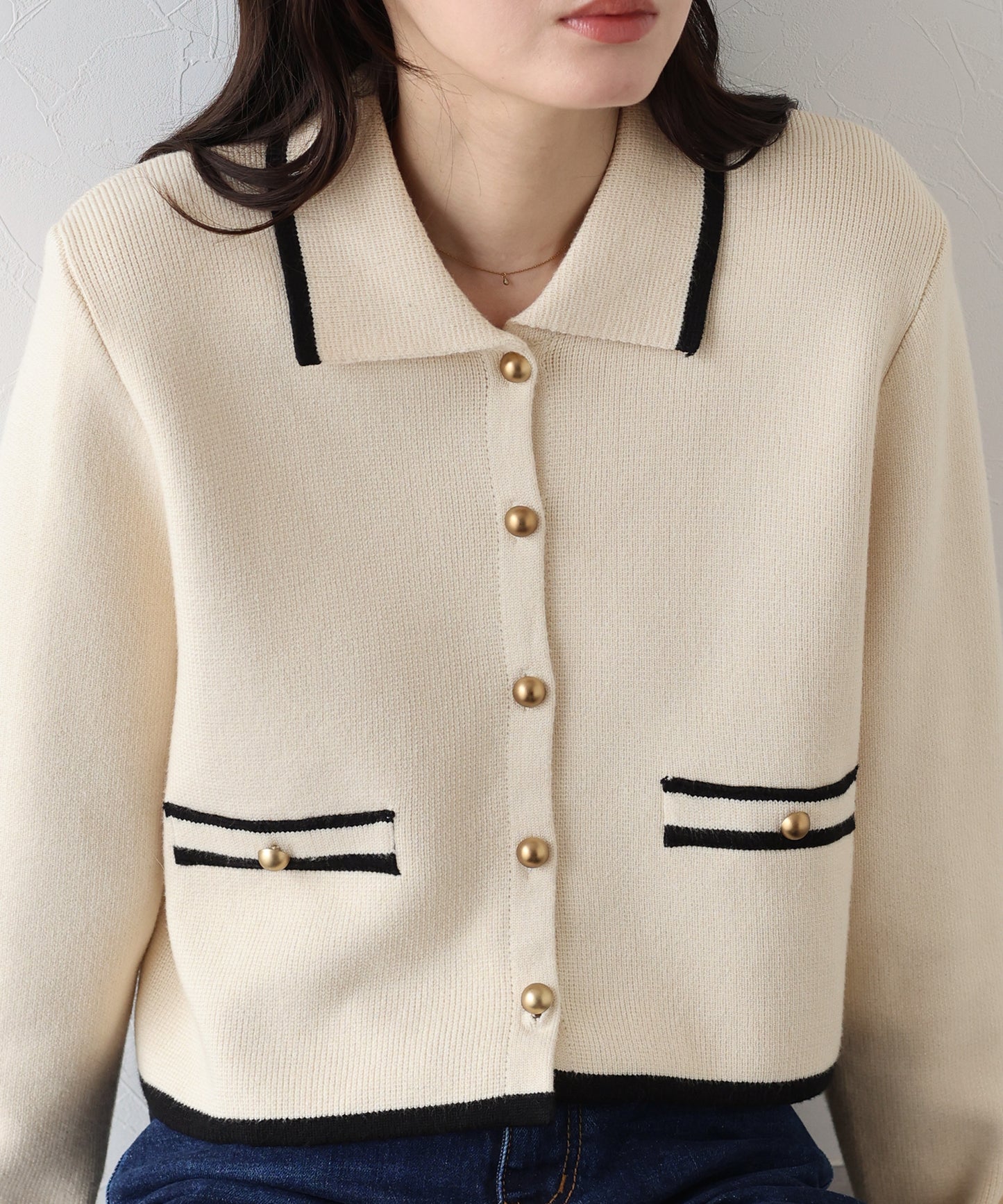 襟付きニットジャケット