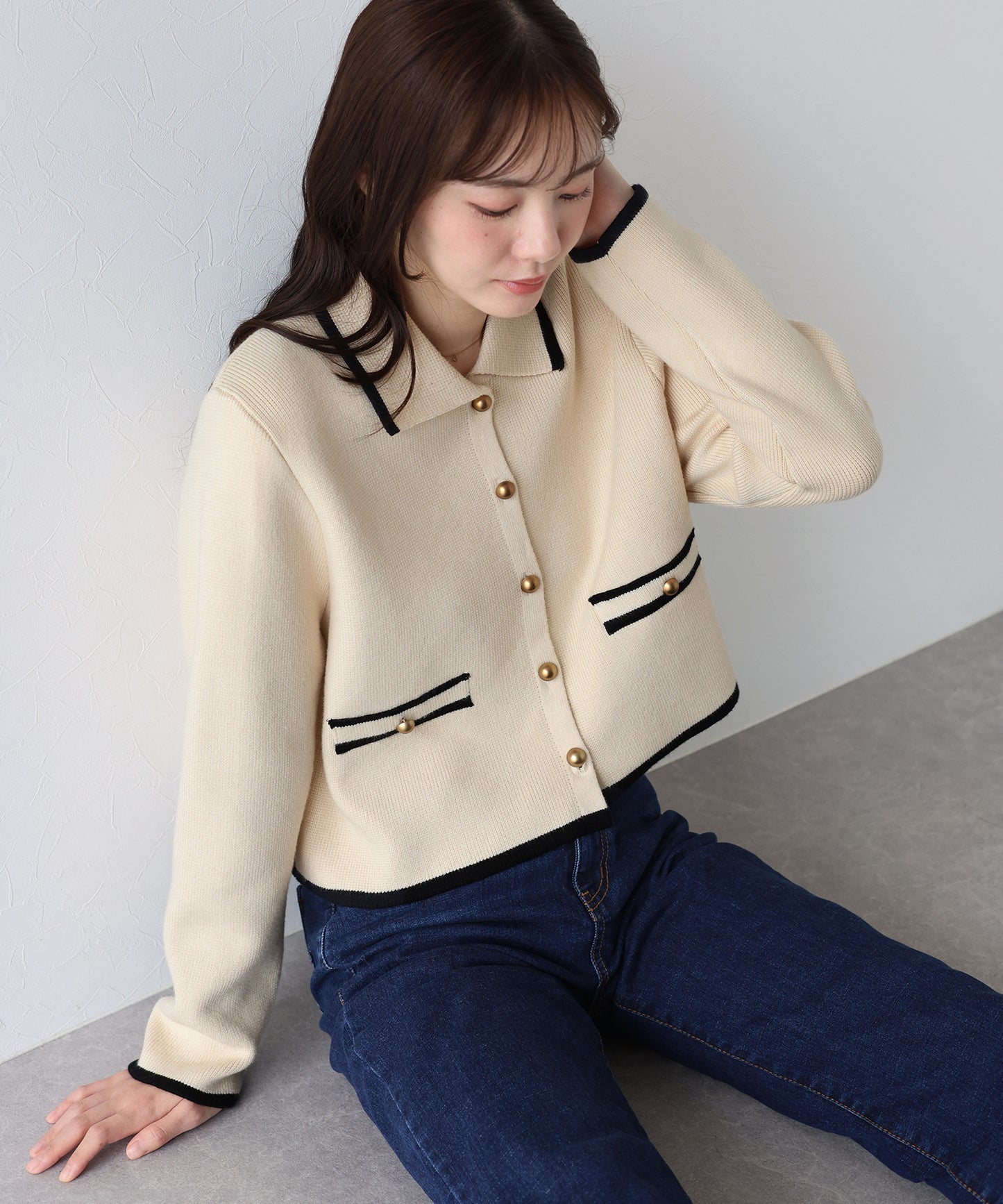 襟付きニットジャケット