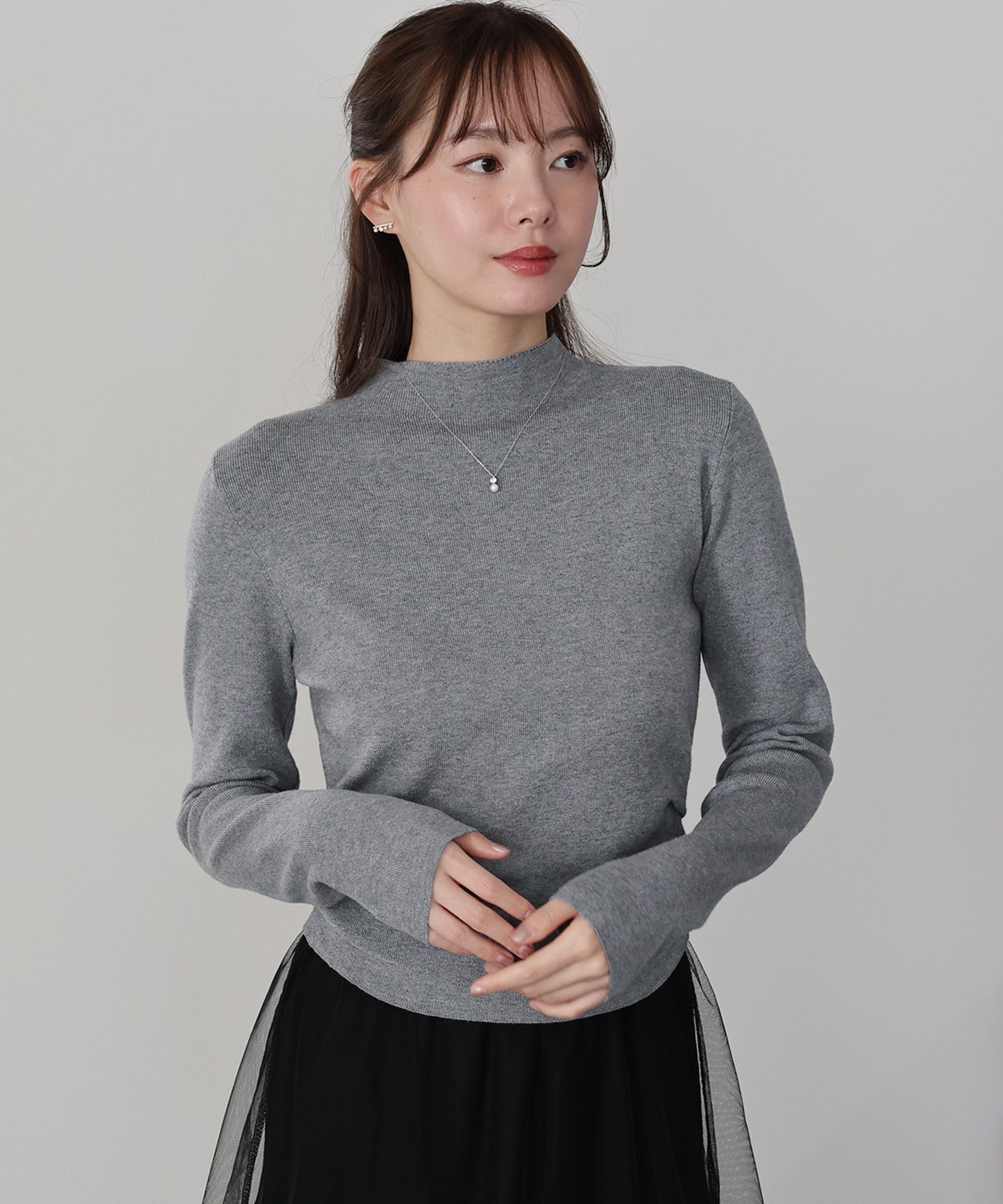 【早割5％OFF】サイドタックハイネックニット