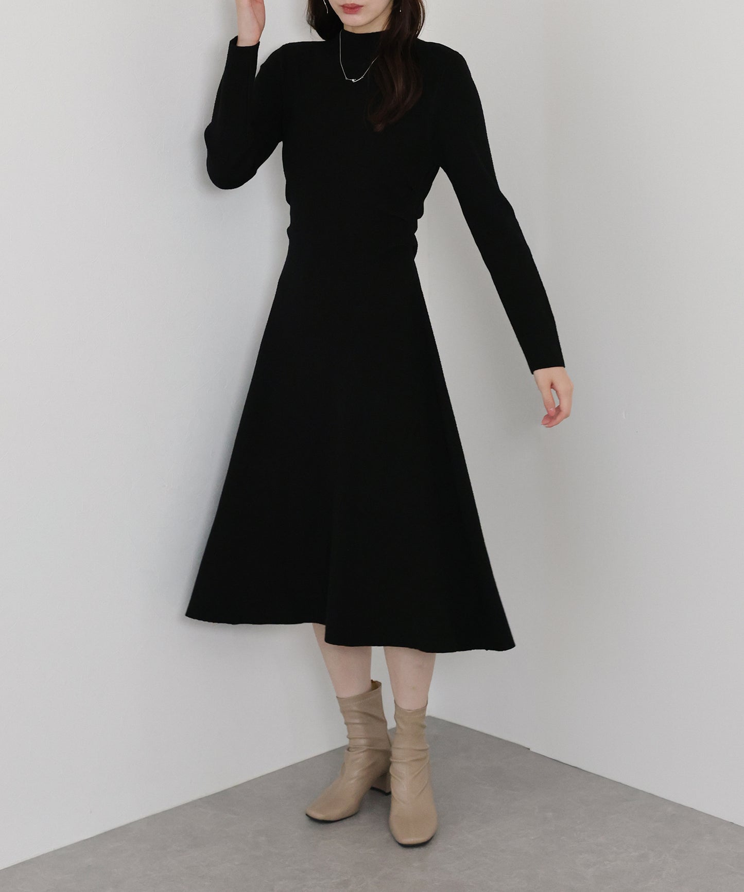 サイドタックニットワンピース