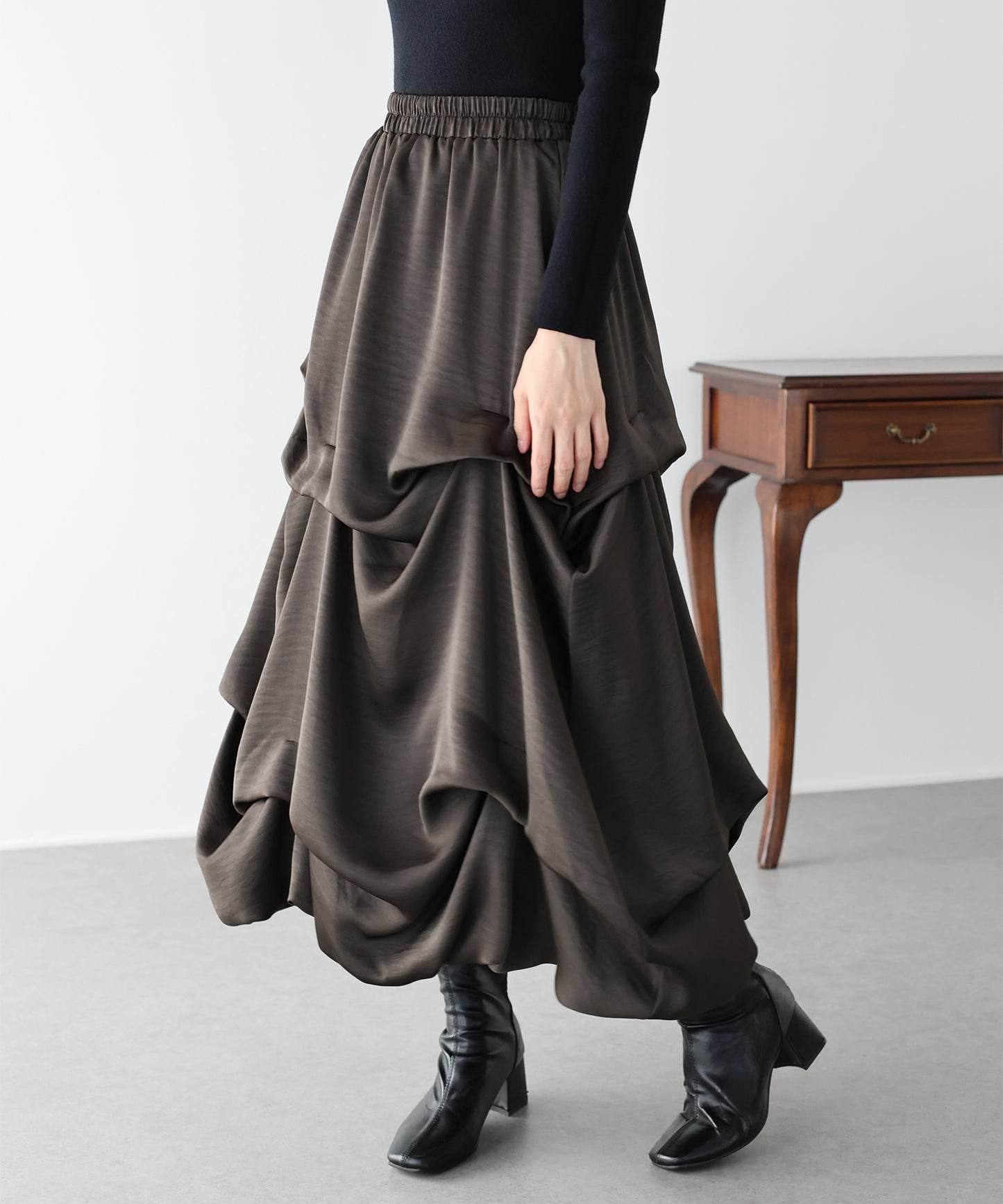 【早割5％OFF】サテンタックバルーンスカート