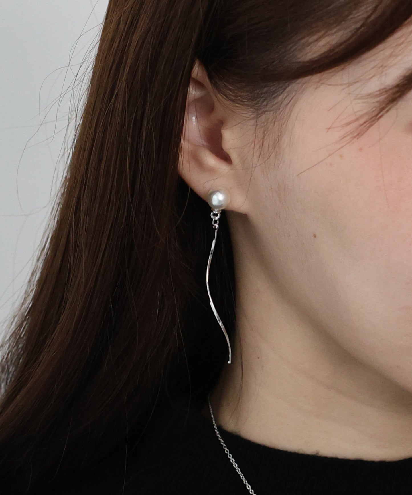 【早割5％OFF】パールラインロングピアス / ニッケルフリー【ネコポス】