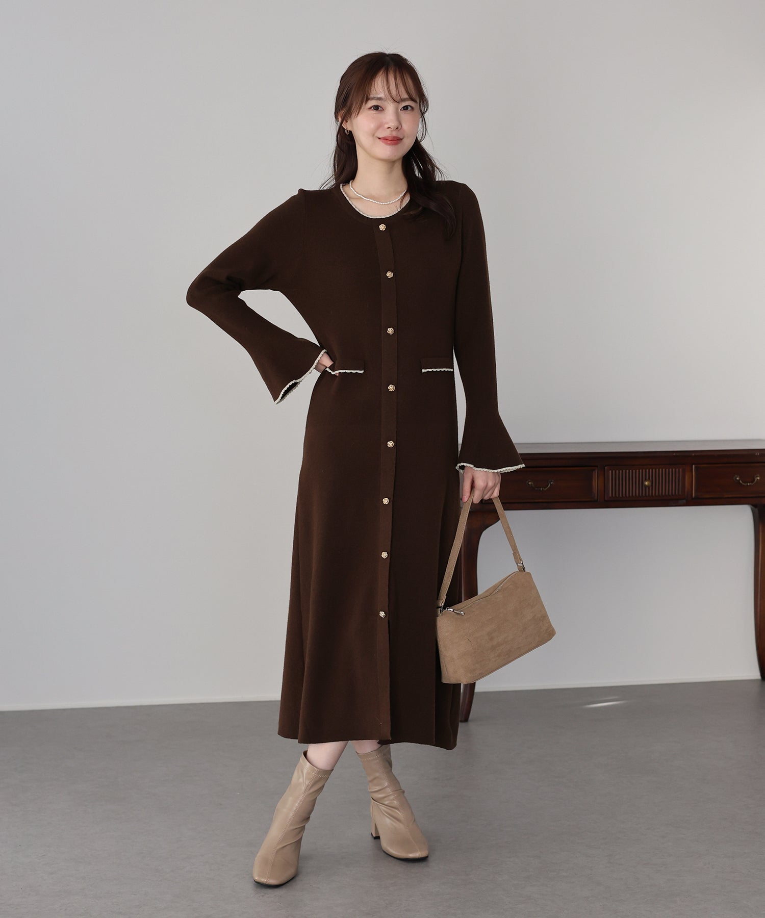 金ボタンニットワンピース – BLUE ONLINE