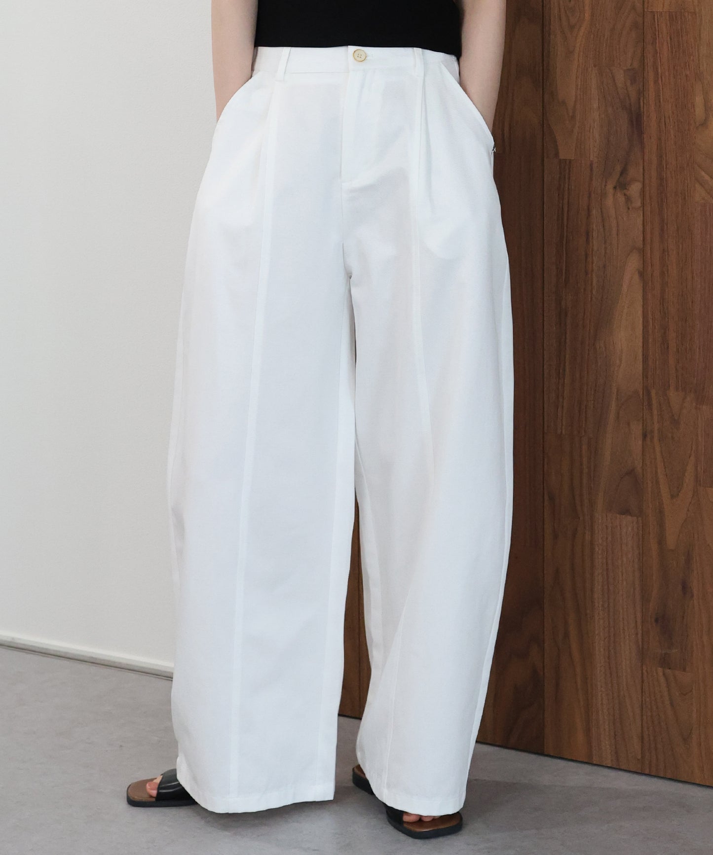 エッグカーブパンツ