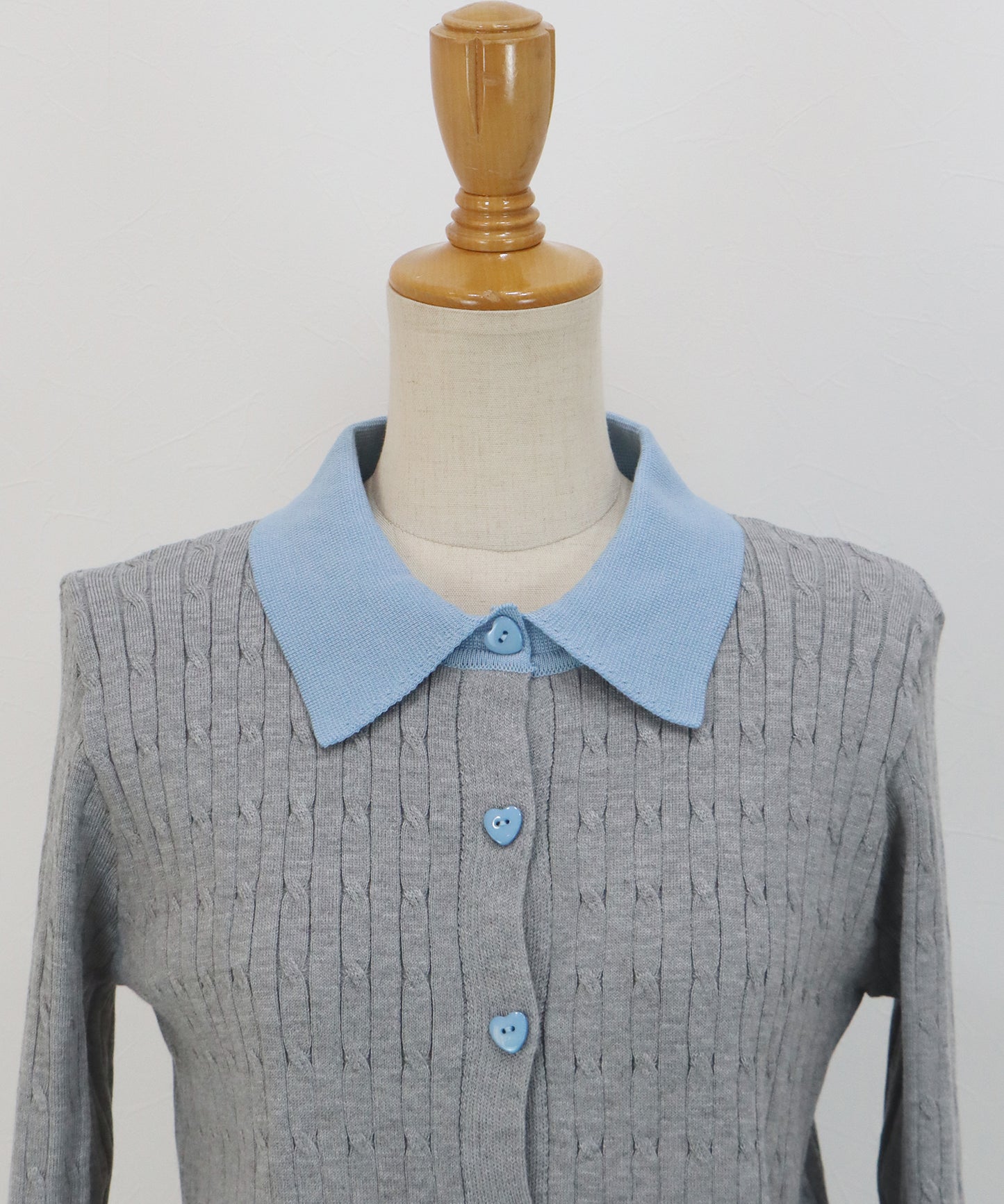 ハートボタンポロ襟カーディガン