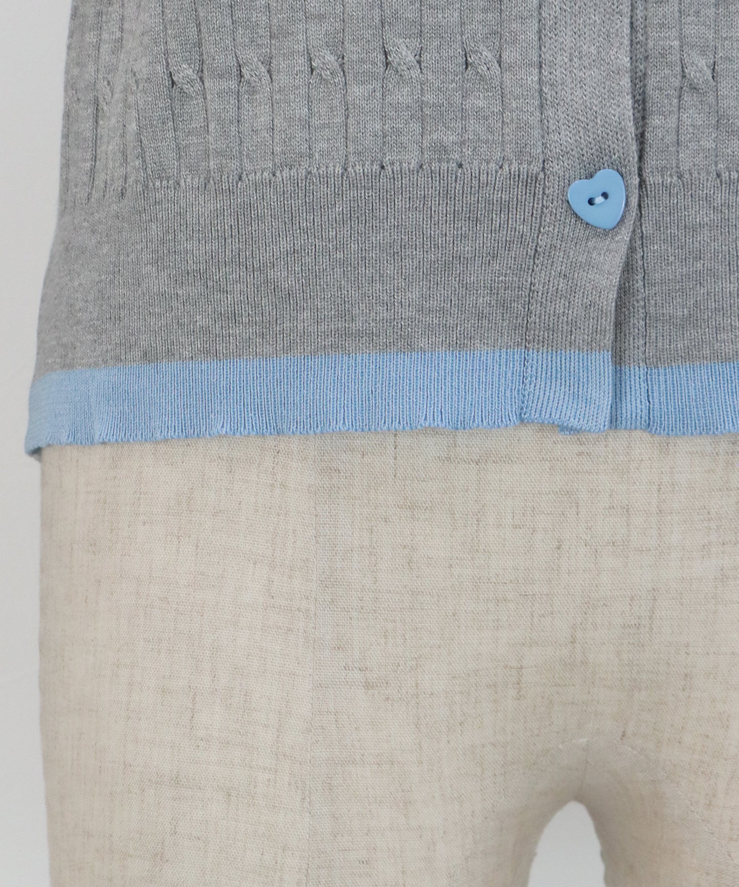 ハートボタンポロ襟カーディガン