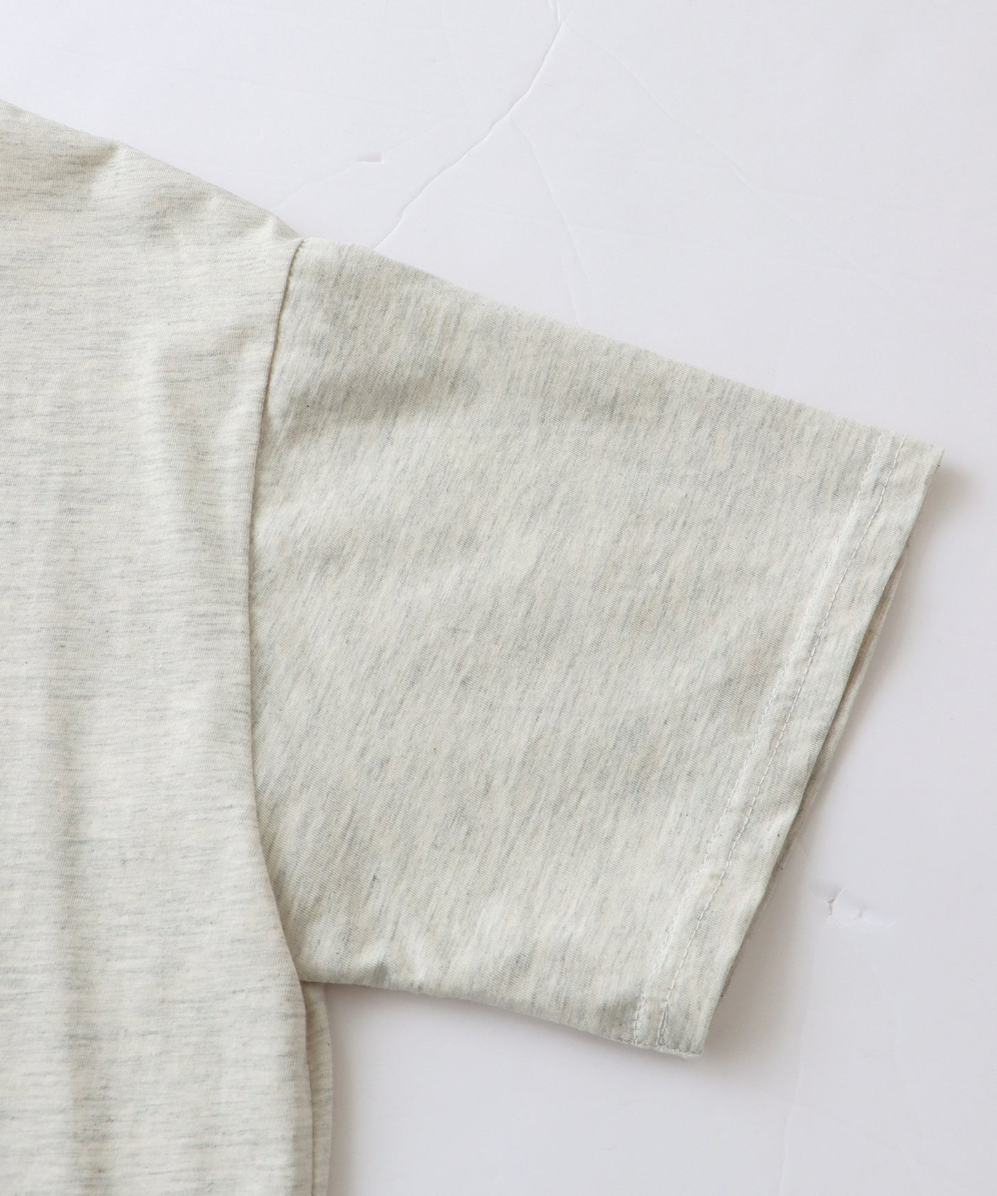 ロゴレタリングTシャツ【メール便】