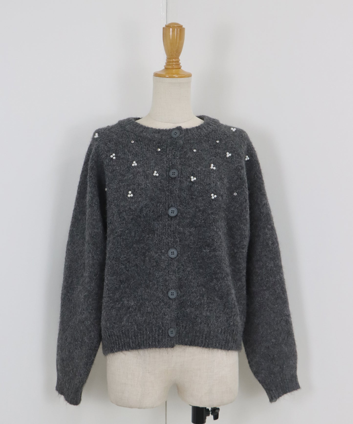 パールビジューニットカーディガン