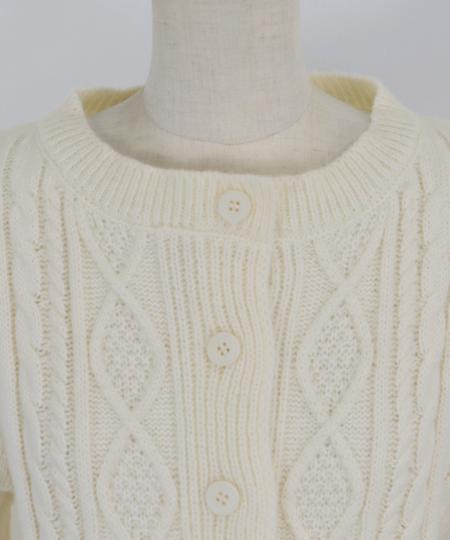 【SALE】クロップドケーブルカーディガン