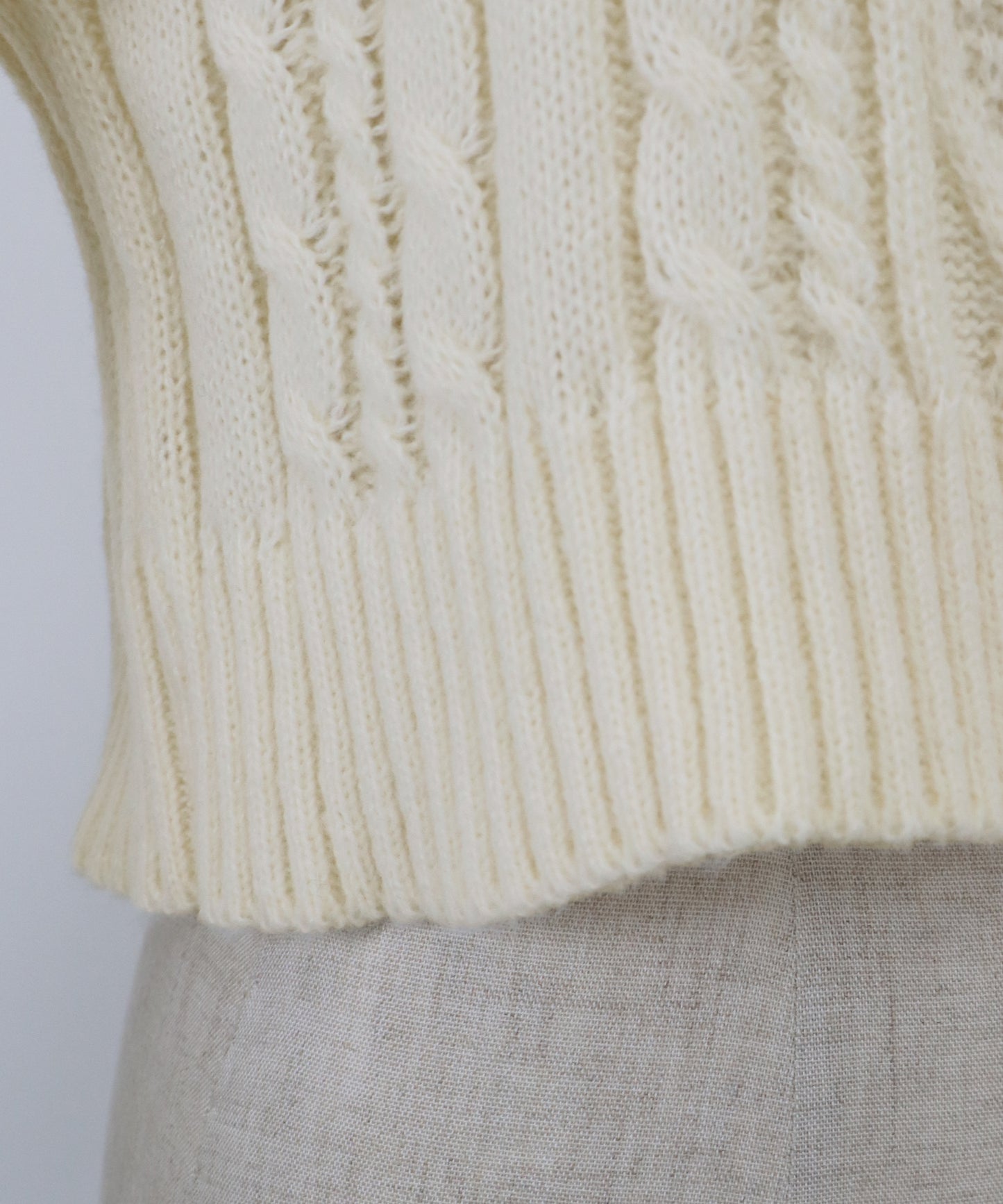 【SALE】クロップドケーブルカーディガン