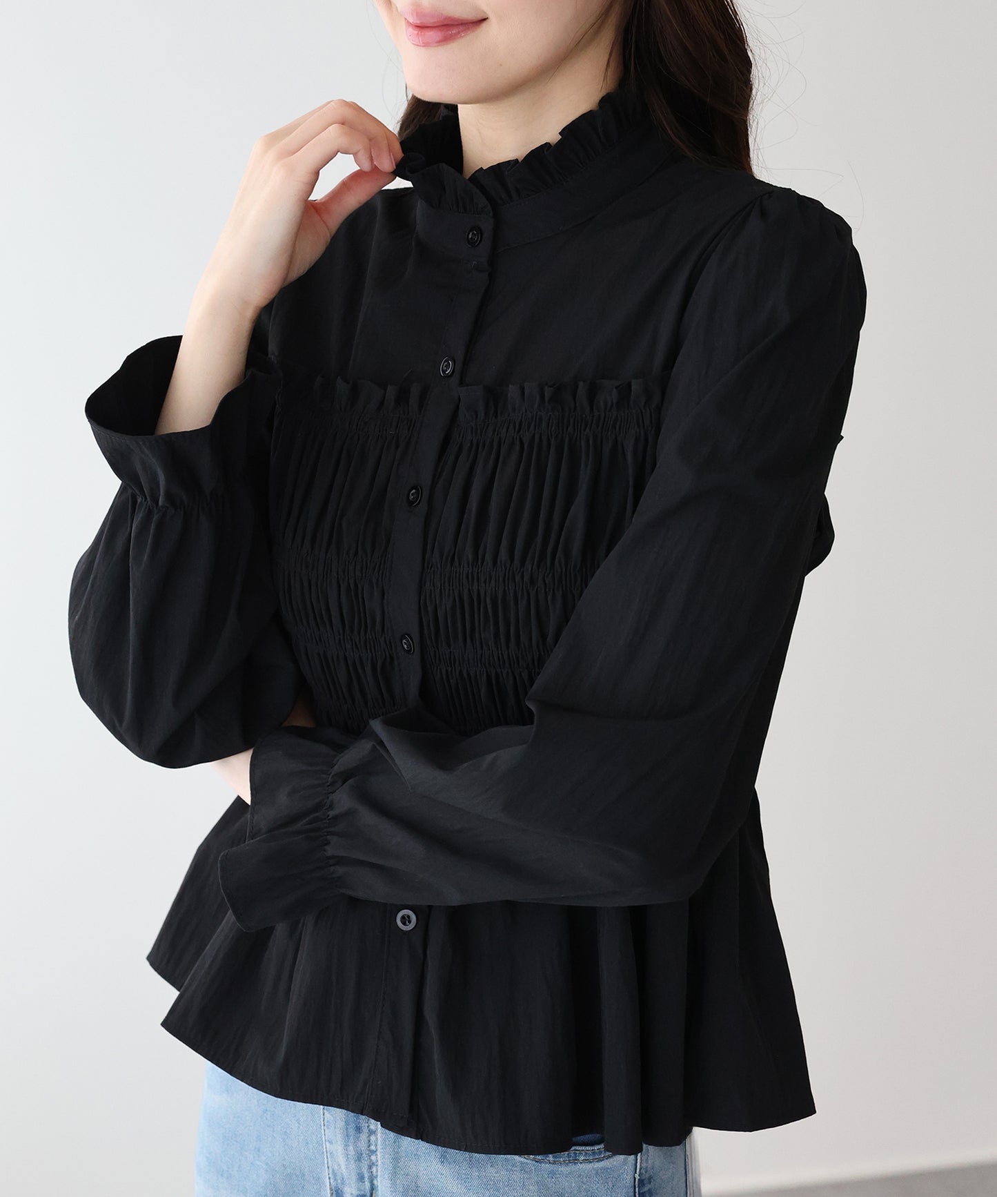 フリルネックシャーリングブラウス【ネコポス】