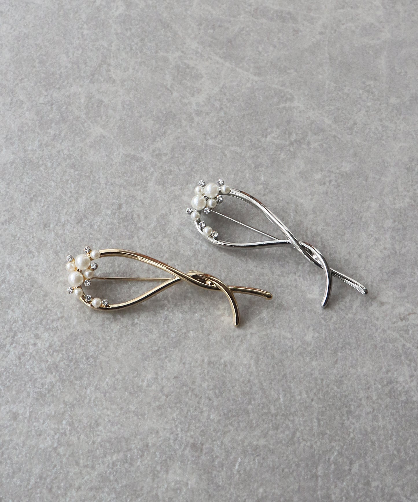 【早割5％OFF】ビジュパールクロスブローチ【ネコポス】