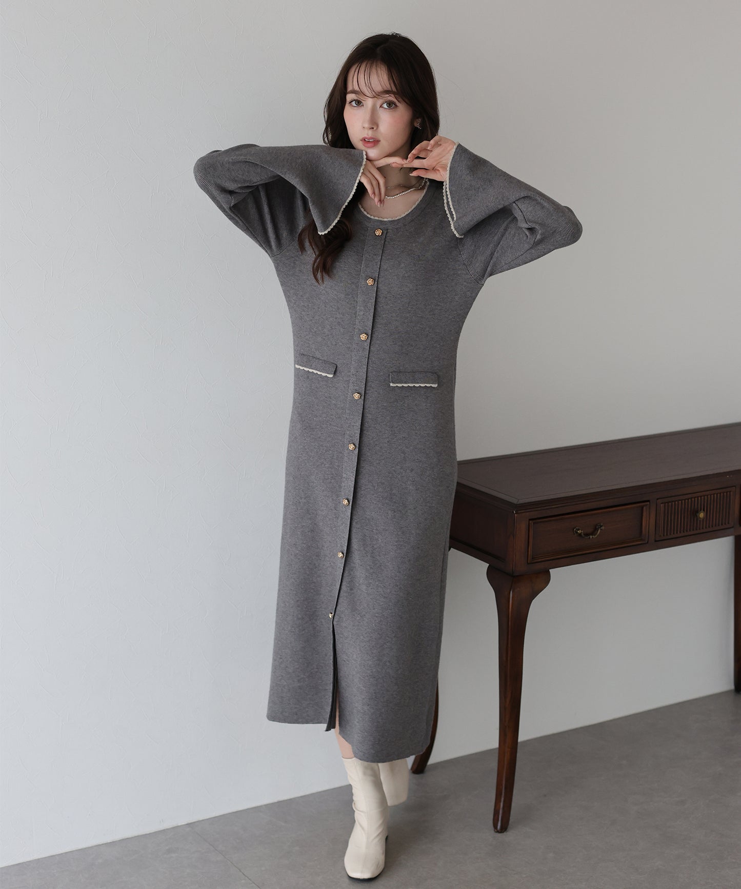 【早割5％OFF】金ボタンニットワンピース