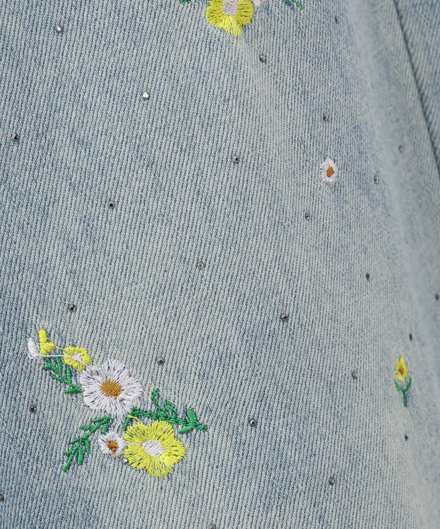 【早割5％OFF】フラワー刺繍デニムパンツ