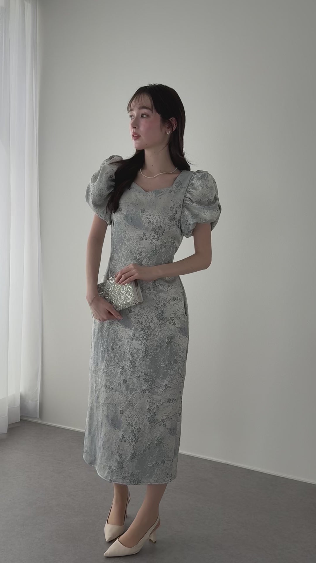 フラワー刺繍ハートネックベロアワンピース – BLUE ONLINE